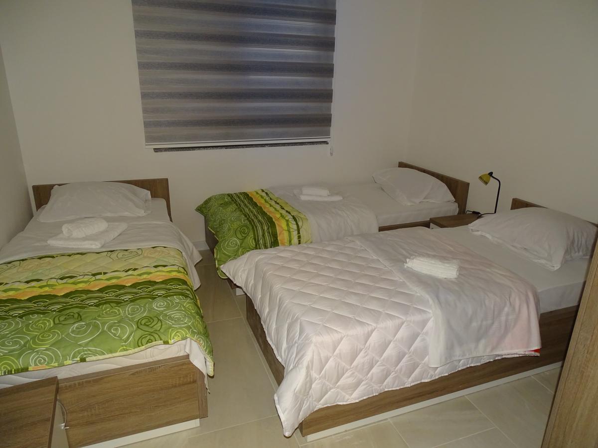 Motel Luxor Visoko Kültér fotó