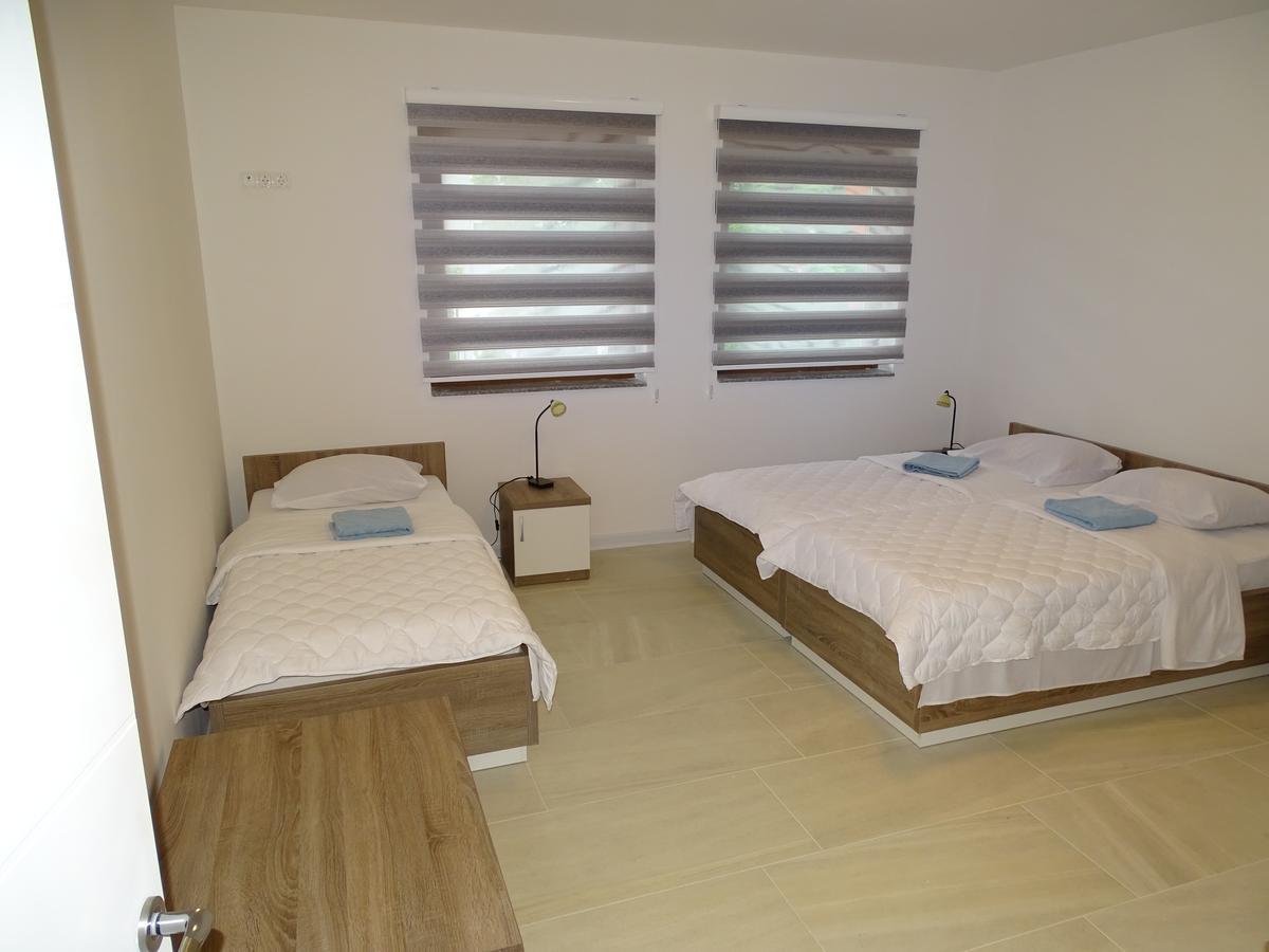 Motel Luxor Visoko Kültér fotó