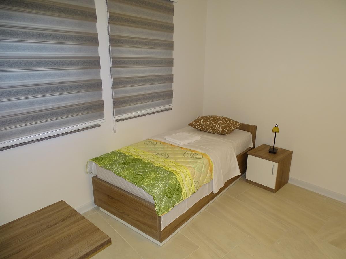 Motel Luxor Visoko Kültér fotó